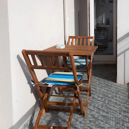 Tra Il Centro E Il Mare,vicino Stazione