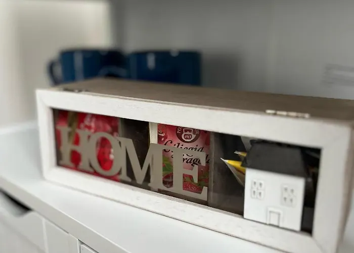 Tra Il Centro E Il Mare,vicino Stazione Savona